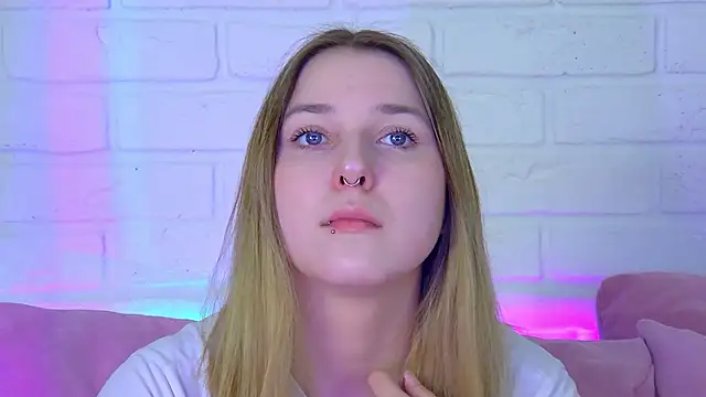 TinnaBurton online show from 16, 3, 2026