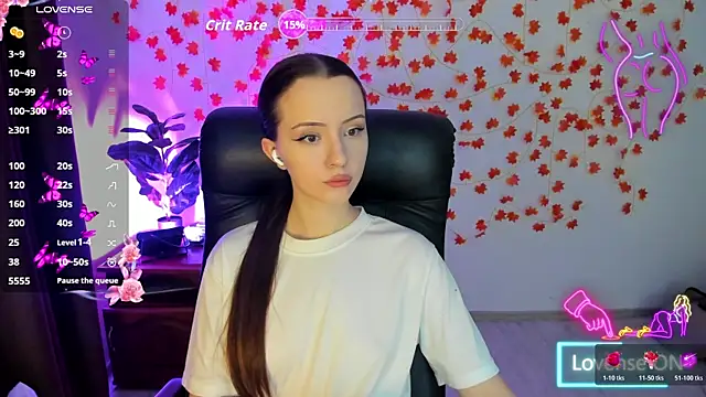 Snapshot of BellaVelure6767 chatting on 19, 12, 2025 BellaVelure6767 online show from 19, 12, 2025