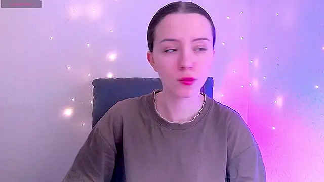 Snapshot of BellaVelure6767 chatting on 23, 3, 2026 BellaVelure6767 online show from 23, 3, 2026