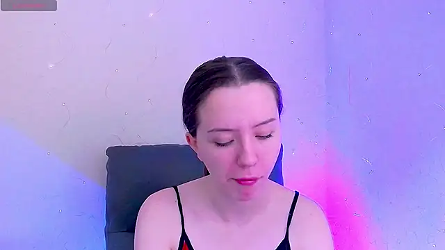 Snapshot of BellaVelure6767 chatting on 4, 4, 2026 BellaVelure6767 online show from 4, 4, 2026