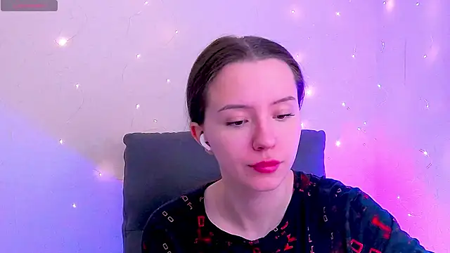 Snapshot of BellaVelure6767 chatting on 6, 4, 2026 BellaVelure6767 online show from 6, 4, 2026