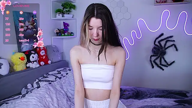 Snapshot of Emmie_shy chatting on 10, 3, 2026 Emmie shy online show from 10, 3, 2026