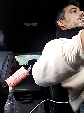 Snapshot of platone09 chatting on 20, 11, 2025 platone09 online show from 20, 11, 2025