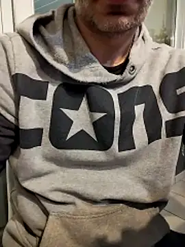 Snapshot of platone09 chatting on 14, 12, 2025 platone09 online show from 14, 12, 2025