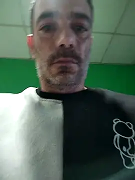 Snapshot of platone09 chatting on 19, 12, 2025 platone09 online show from 19, 12, 2025