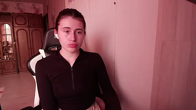 KristinaScott online show from 11, 3, 2026