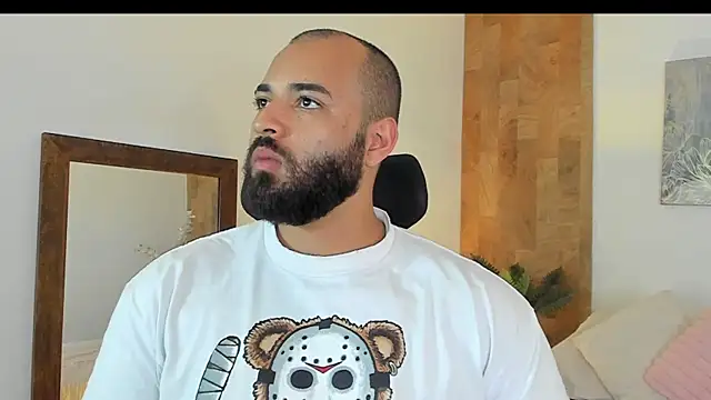 Snapshot of Chris_Varden chatting on 31, 3, 2026 Chris Varden online show from 31, 3, 2026