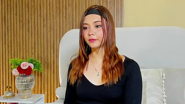 LondraBlush online show from 8, 4, 2026