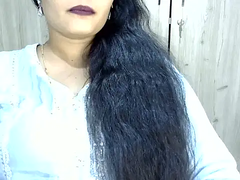 Muskan Jha online show from 5, 4, 2026