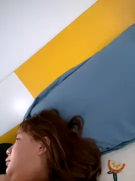 Snapshot of yiyi0316 chatting on 2, 12, 2025 yiyi0316 online show from 2, 12, 2025