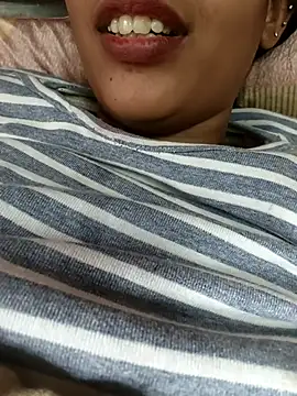 Snapshot of Hena_06 chatting on 20, 12, 2025 Hena 06 online show from 20, 12, 2025