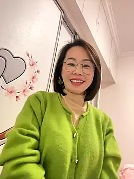 Snapshot of xiaoling2358 chatting on 28, 11, 2025 xiaoling2358 online show from 28, 11, 2025