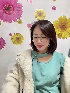 Snapshot of xiaoling2358 chatting on 15, 12, 2025 xiaoling2358 online show from 15, 12, 2025