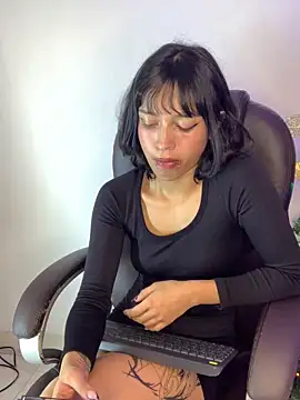 LiilithStonne online show from 19, 12, 2025