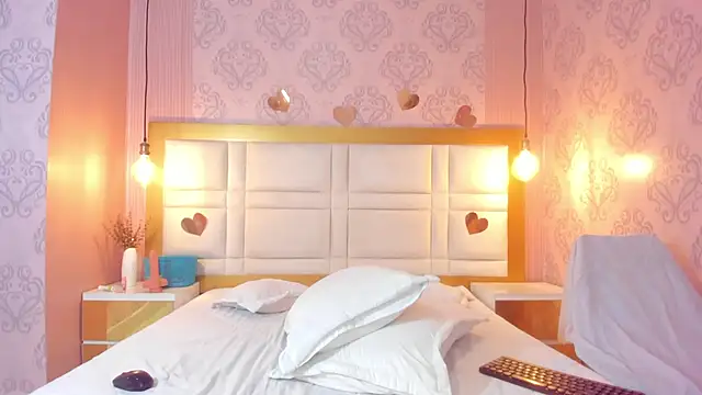 Snapshot of Kendall_curves chatting on 15, 2, 2026 Kendall curves online show from 15, 2, 2026