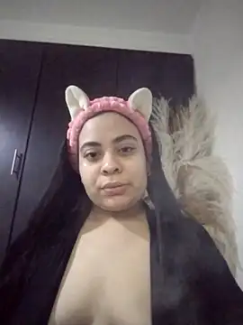 Monserrat J online show from 3, 12, 2025