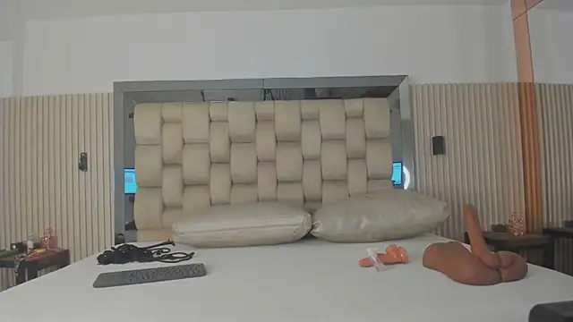 noah pariss online show from 5, 3, 2026