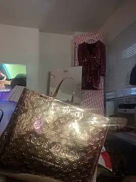 Motherbigbus online show from 10, 3, 2026