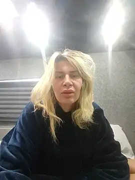 NaughtyClaudia  online show from 11, 1, 2026