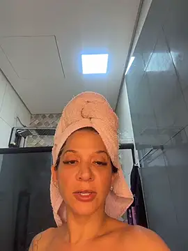 Snapshot of biadominatrix chatting on 25, 5, 2026 biadominatrix online show from 25, 5, 2026