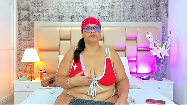 SelennaCooper online show from 9, 1, 2026