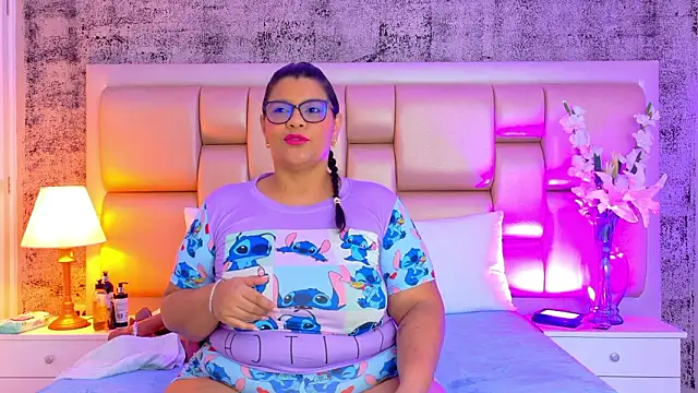 SelennaCooper online show from 15, 3, 2026