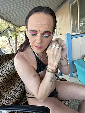 Snapshot of tsashelayamylynzy chatting on 15, 4, 2026 tsashelayamylynzy online show from 15, 4, 2026