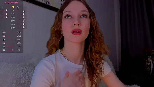 Snapshot of Alisavine chatting on 18, 4, 2026 Alisavine online show from 18, 4, 2026