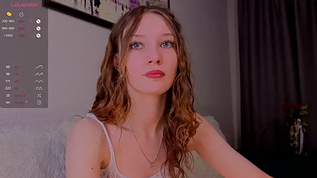 Snapshot of Alisavine chatting on 19, 4, 2026 Alisavine online show from 19, 4, 2026