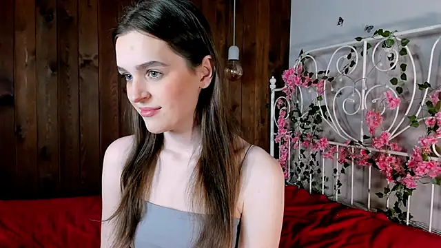 Snapshot of CathrineBinnie chatting on 21, 11, 2025 CathrineBinnie online show from 21, 11, 2025