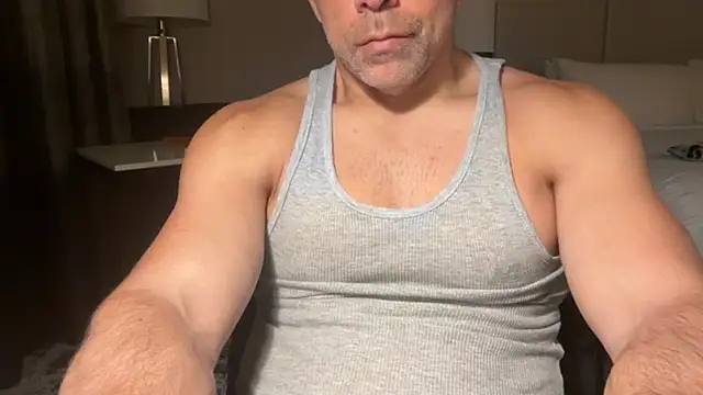 Snapshot of johncahn1986 chatting on 2, 12, 2025 johncahn1986 online show from 2, 12, 2025