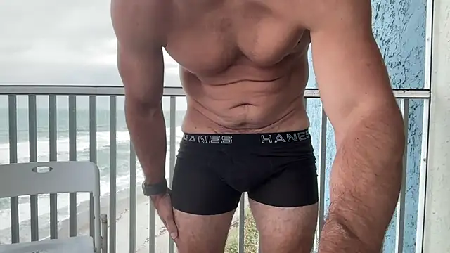 Snapshot of johncahn1986 chatting on 18, 12, 2025 johncahn1986 online show from 18, 12, 2025