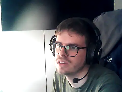 Snapshot of DesertedMonoxide chatting on 12, 3, 2026 DesertedMonoxide online show from 12, 3, 2026