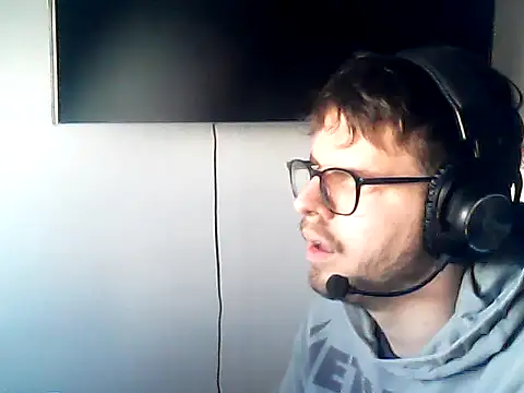 Snapshot of DesertedMonoxide chatting on 29, 3, 2026 DesertedMonoxide online show from 29, 3, 2026