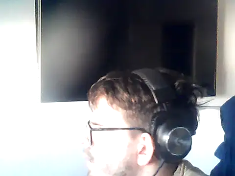 Snapshot of DesertedMonoxide chatting on 6, 4, 2026 DesertedMonoxide online show from 6, 4, 2026