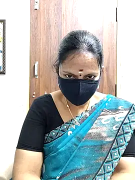 Snapshot of Queen-Neha chatting on 6, 4, 2026 Queen-Neha online show from 6, 4, 2026