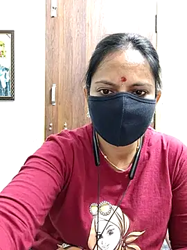 Snapshot of Queen-Neha chatting on 7, 4, 2026 Queen-Neha online show from 7, 4, 2026