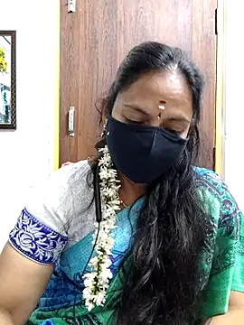 Snapshot of Queen-Neha chatting on 9, 4, 2026 Queen-Neha online show from 9, 4, 2026