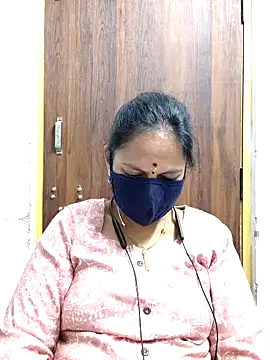 Snapshot of Queen-Neha chatting on 20, 4, 2026 Queen-Neha online show from 20, 4, 2026