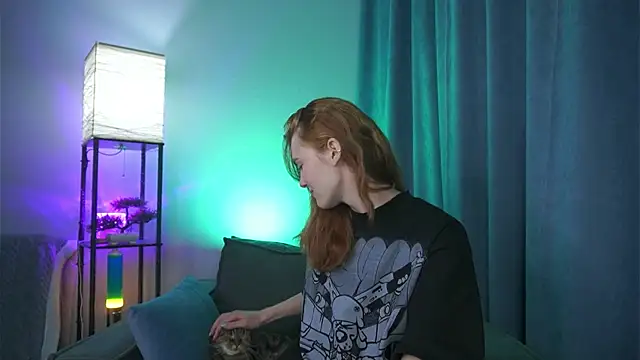 foxy cute4you online show from 6, 3, 2026