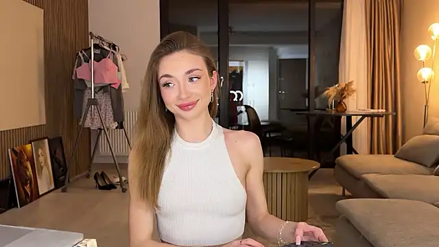 Snapshot of Jolienne chatting on 20, 3, 2026 Jolienne online show from 20, 3, 2026