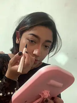 Snapshot of LilithMonette chatting on 19, 2, 2026 LilithMonette online show from 19, 2, 2026