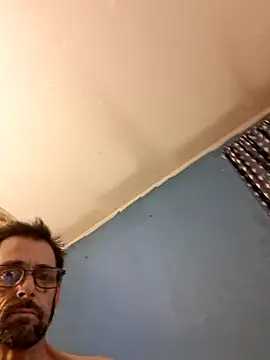 BIGDADDYSQUEEN online show from 17, 11, 2025