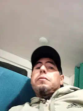 Snapshot of Marcelorastrero chatting on 17, 11, 2025 Marcelorastrero online show from 17, 11, 2025