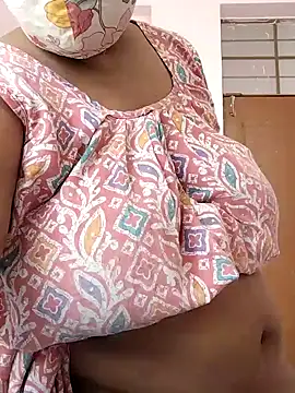 Snapshot of CUTE-LOVE-SWEETS chatting on 5, 7, 2026 CUTE-LOVE-SWEETS online show from 5, 7, 2026
