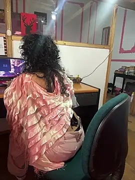 Snapshot of justcallmemargo chatting on 2, 5, 2026 justcallmemargo online show from 2, 5, 2026