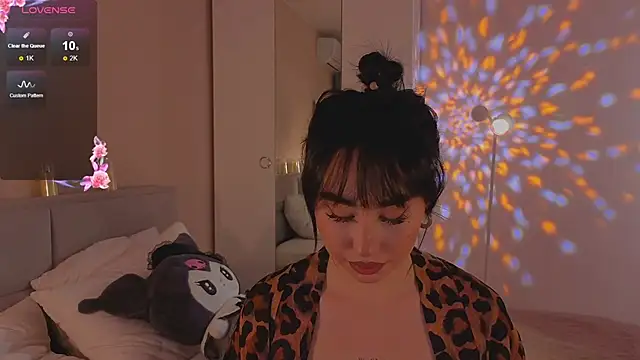 Snapshot of Lia_May chatting on 25, 11, 2025 Lia May online show from 25, 11, 2025