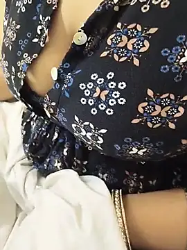 Snapshot of sexyhotcouple21 chatting on 22, 7, 2026 sexyhotcouple21 online show from 22, 7, 2026
