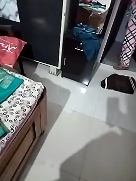 Snapshot of starnighcouple chatting on 18, 11, 2025 starnighcouple online show from 18, 11, 2025