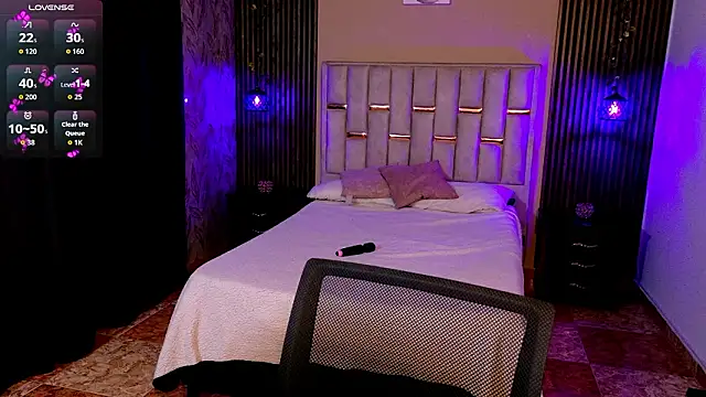 Snapshot of James_Adams_01 chatting on 18, 3, 2026 James Adams 01 online show from 18, 3, 2026